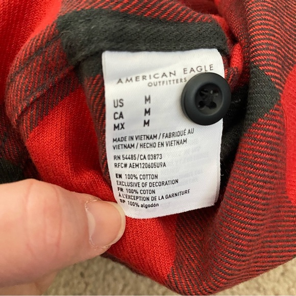 American Eagle Men’s Long Sleeve Plaid Flannel Button Up Red Shirt Lumberjack M - Picture 7 of 10